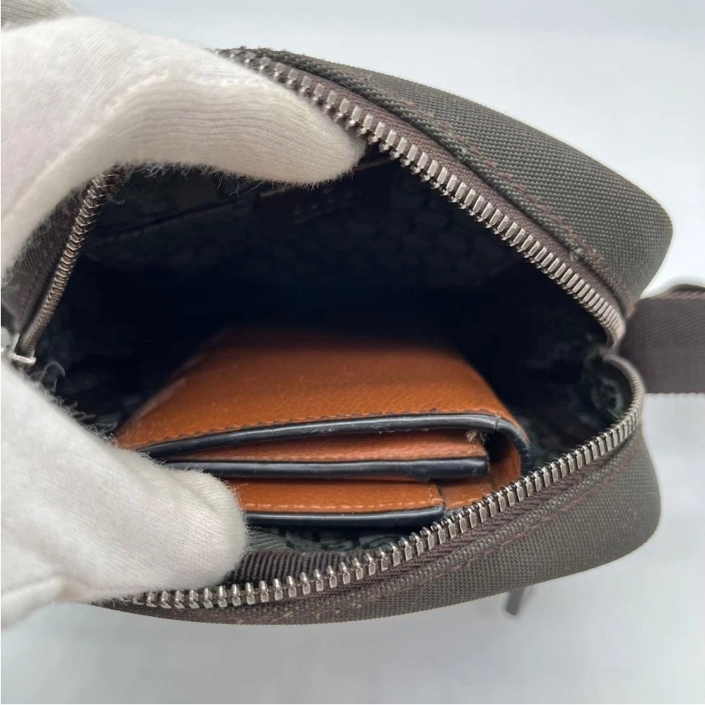 Gucci Men's Black and Brown Crossbody Bag - Picture 12 of 15